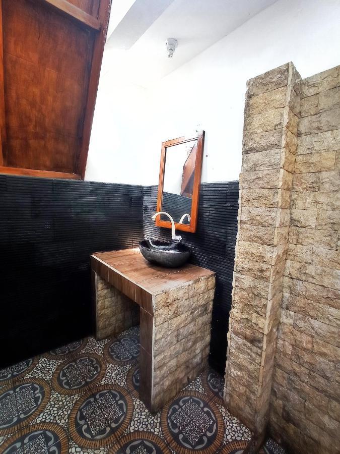 Follow The Rabbit Bungalow غيلي آير المظهر الخارجي الصورة